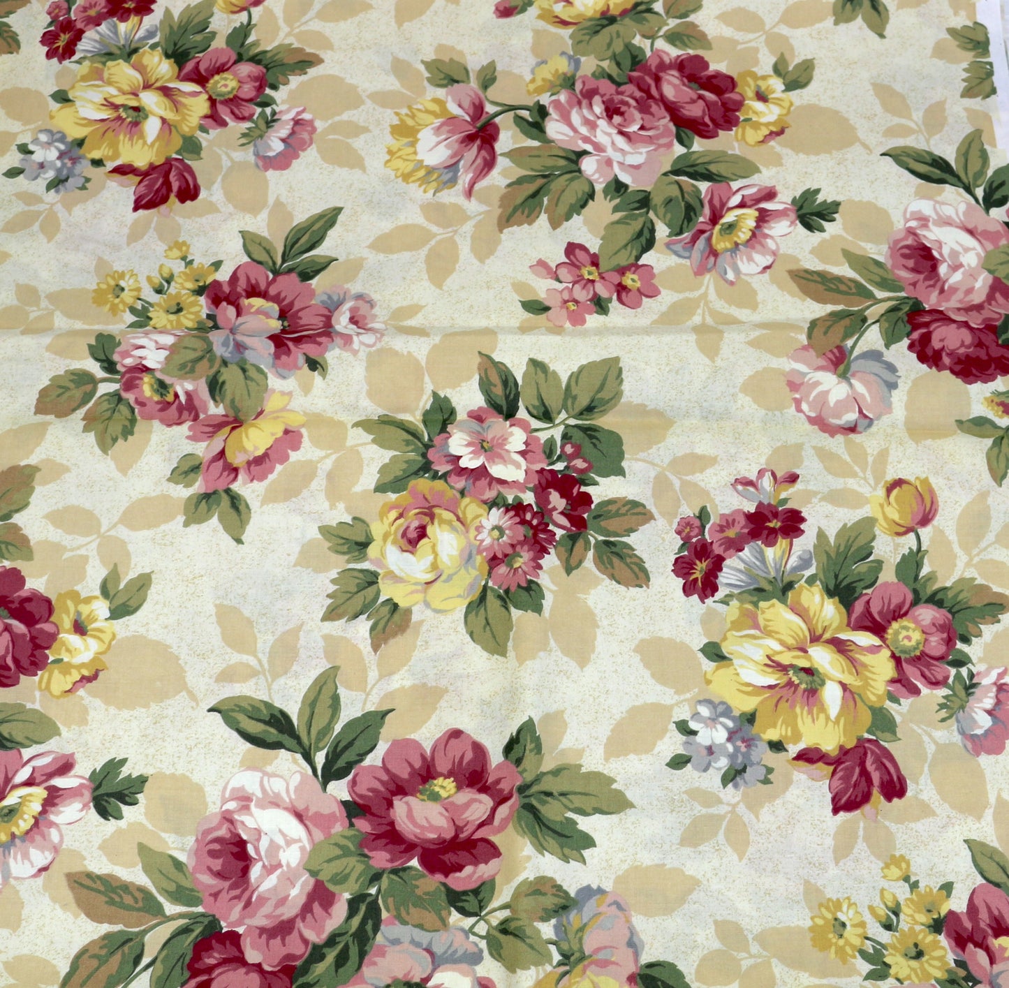 Midweight Cotton Fabric with Floral Design – 45" x 5.25 Yards