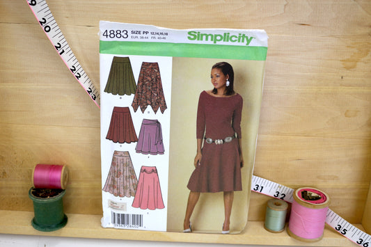 Simplicity 4883 Misses Three Quarter Circle and Half Circle Skirts size DD 4-10