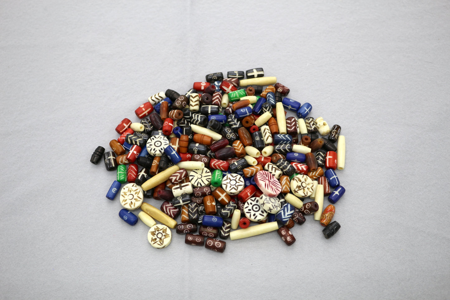 7 oz Bundle – African Trade Style & Beads