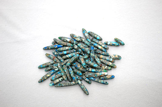 Turquoise Speckled Dagger Beads – 5 oz Lot