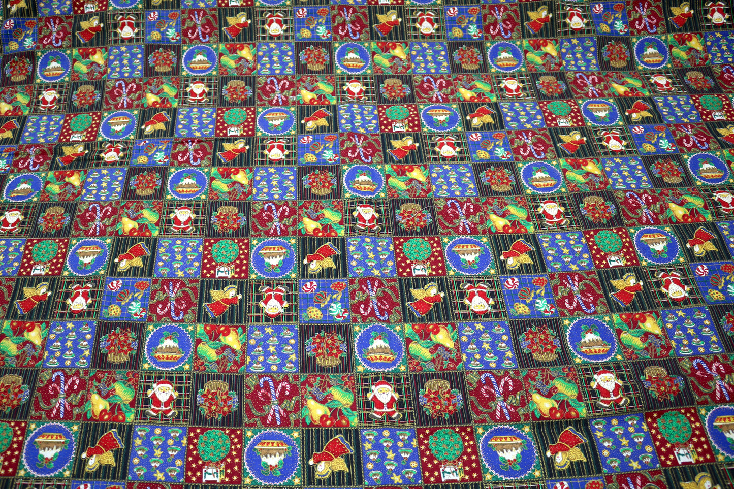 Festive Christmas Cotton Fabric – 45" x 3 Yards