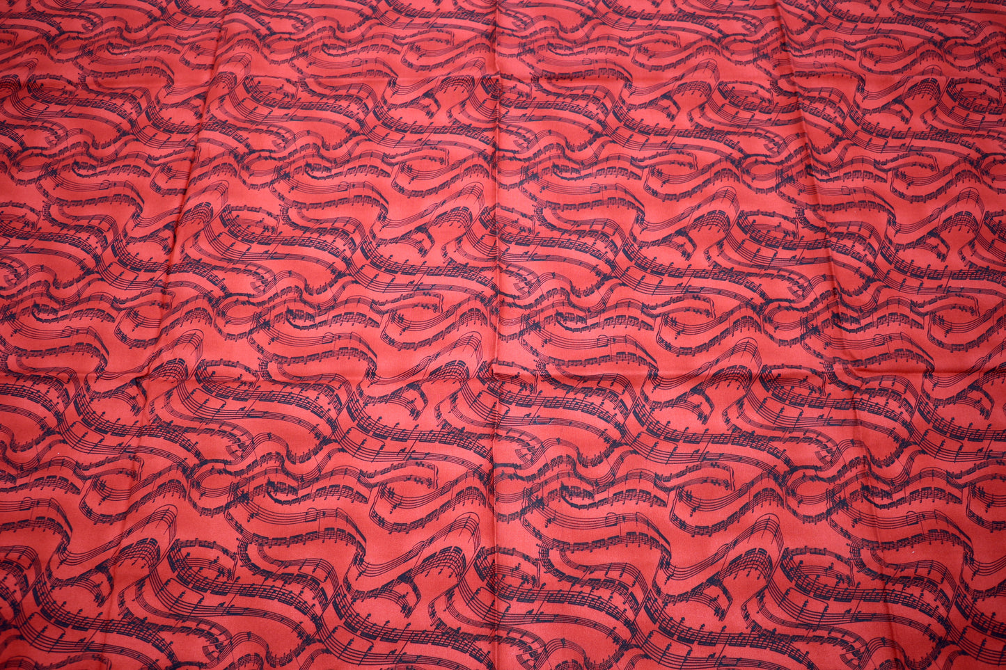 🎵 Red Music Notes Cotton Fabric – 45" x 1 Yard