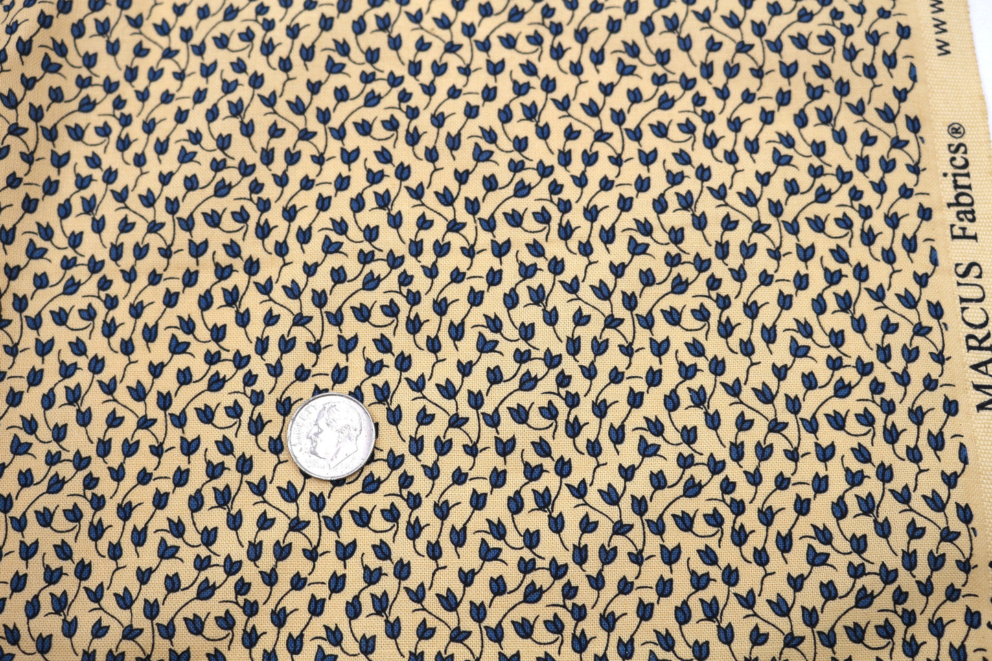 🌿 Cream & Navy Tiny Tulip Cotton Fabric – 44" x 4.5 Yards