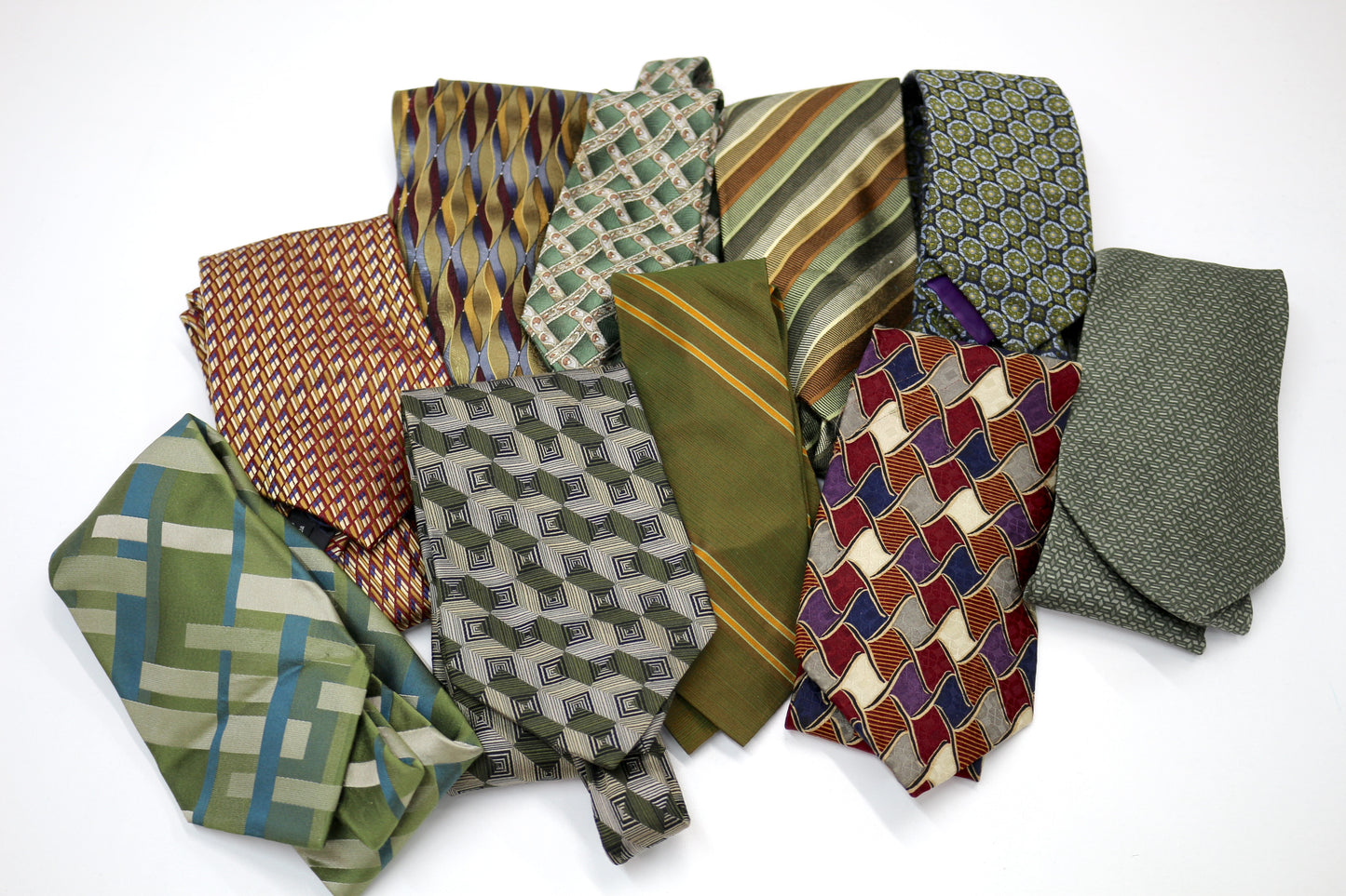 💚 Green & Earth Tone Tie Collection – Lot of Vintage Neckties
