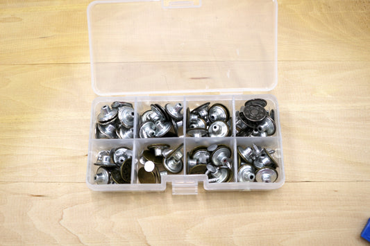 👖 Jean Button Set – Assorted Metal No-Sew Buttons in Storage Box