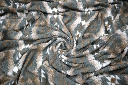 🪡 Soft Short Sherpa Fabric – Geometric Aztec Diamond Print – 63" Wide x 4 Yards