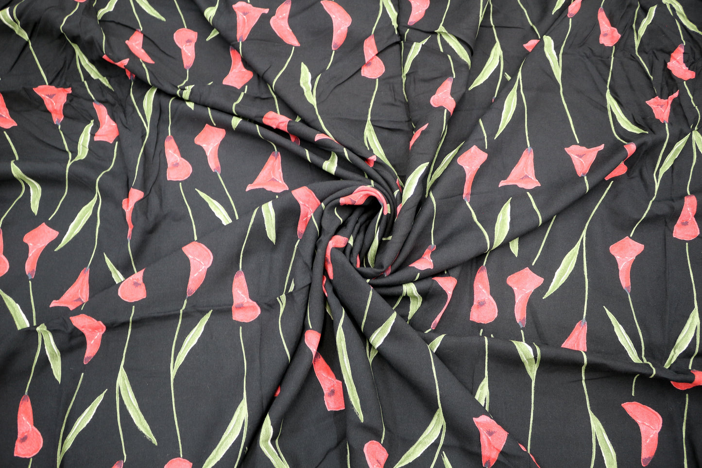Black Floral Lightweight Fabric (45" x 2.75 Yards) 🌹🖤