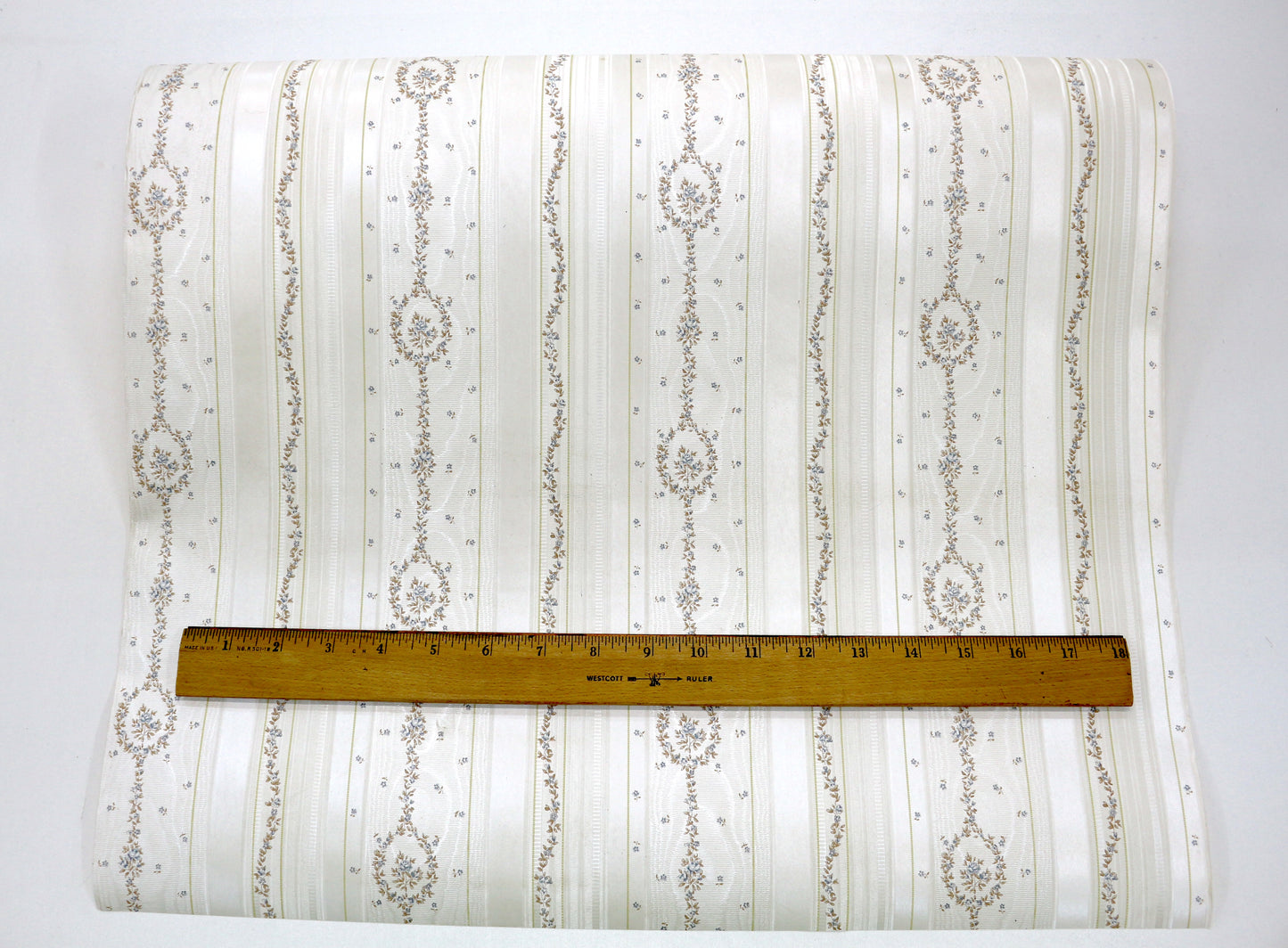 Vintage Wallpaper Roll – Vintage Hotel – $5