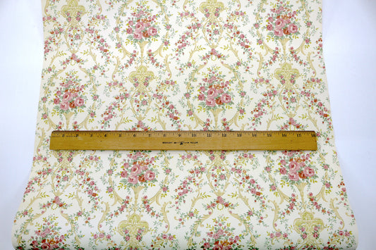 Vintage Wallpaper Roll – Pretty Flowers – $5