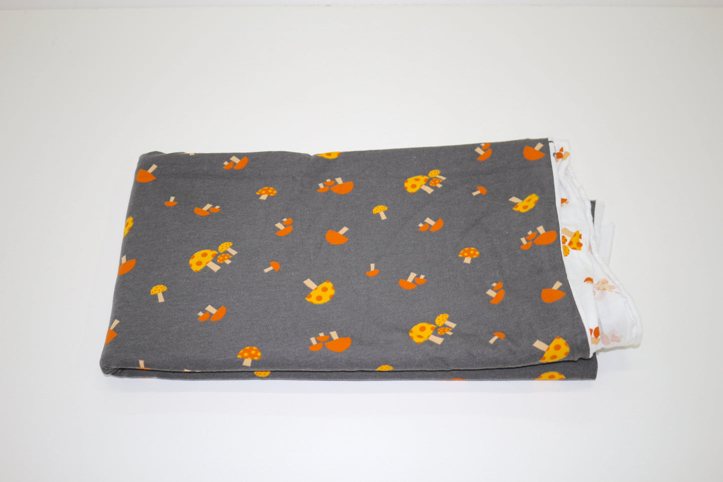 Gray Mushroom Print Knit Fabric – 56" x 1.5 Yards 🍄