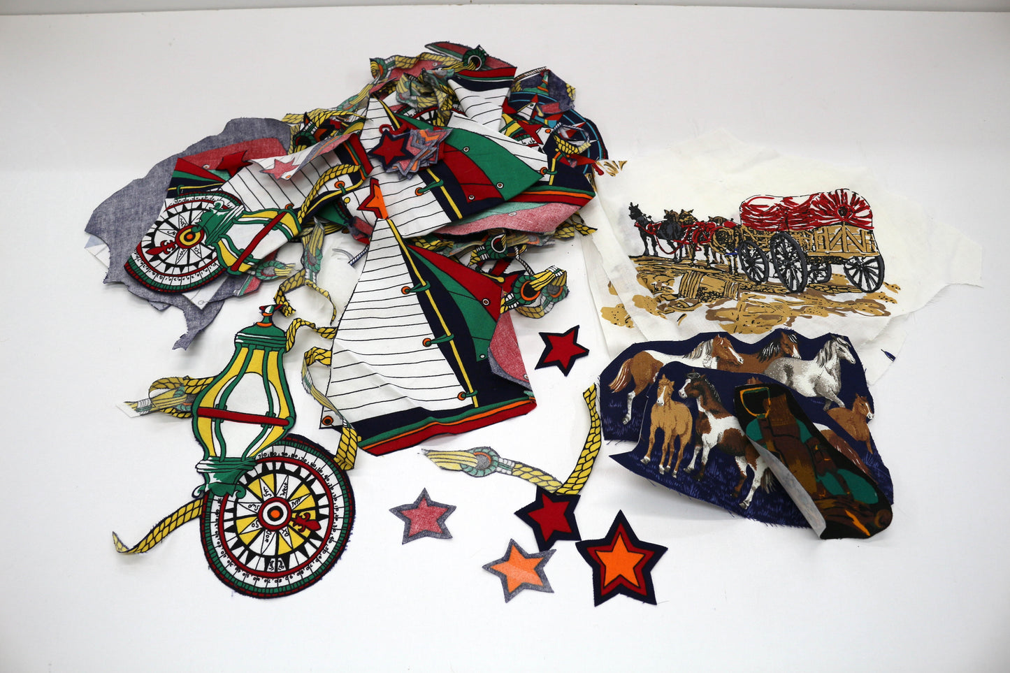 Nautical Fussy-Cut Appliqué Bundle – Bright Sailboats, Stars & Maritime Motifs