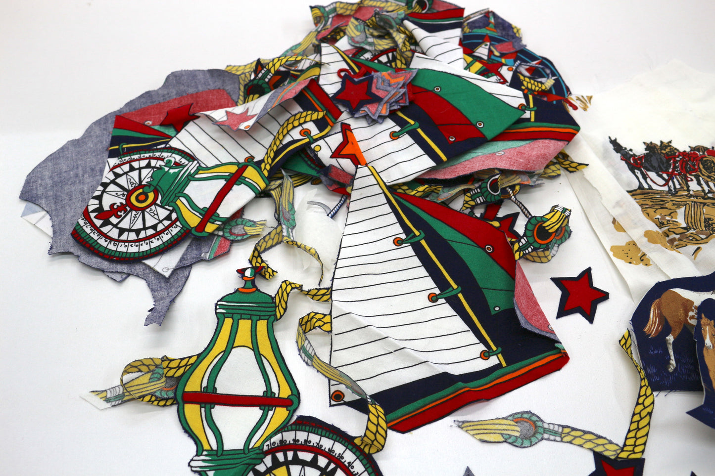 Nautical Fussy-Cut Appliqué Bundle – Bright Sailboats, Stars & Maritime Motifs