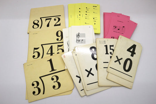 Bundle of Vintage Flash Cards – Perfect for Paper Craft Lovers!