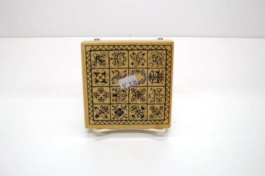 Vintage Quilt Block Rubber Stamp – Patchwork Folk Art Stamp – 4.25" Wood Mounted Stamp for Cardmaking & Journaling