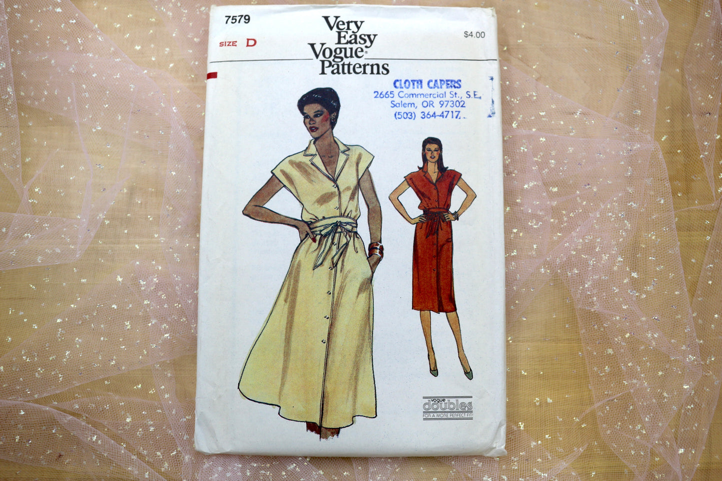 Vogue 7579 Misses' Dress Sewing Pattern 12-14