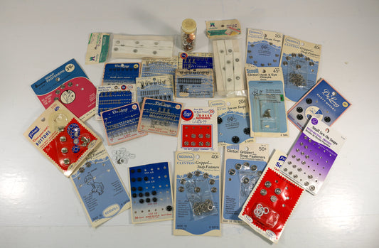 Vintage Snap & Hook Notions Bundle – Scovill, Dritz & Boye Fasteners Sewing Supplies