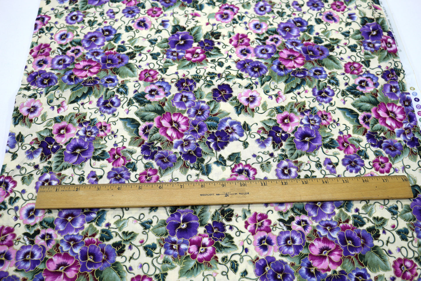 Pansies Garden  Cotton Fabric 44" x 1.25 yards - Sewing & Creative Projects