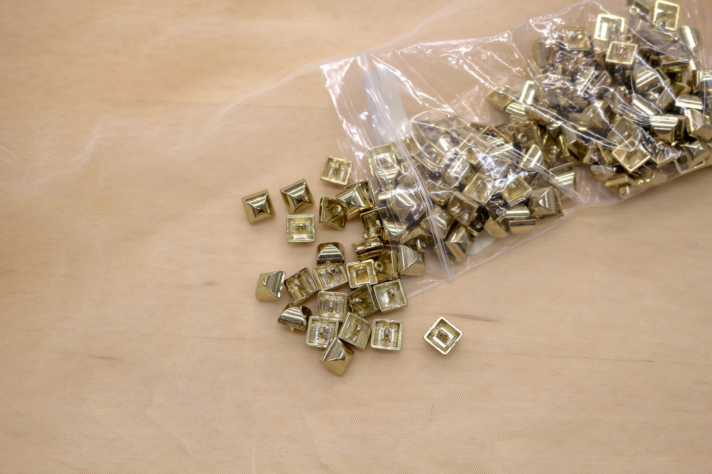 Gold Metal Studs – Square Pyramid, 1 Pound Lot