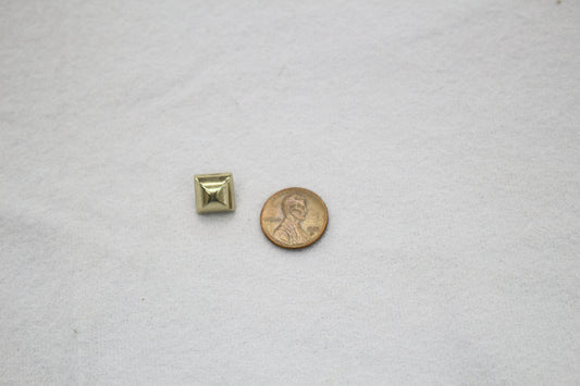 Gold Metal Studs – Square Pyramid, 1 Pound Lot