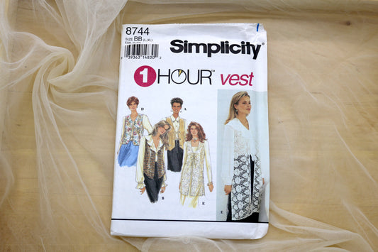 SImplicity 8744 Misses Set of Lined Vests Sewing Pattern size L-XL