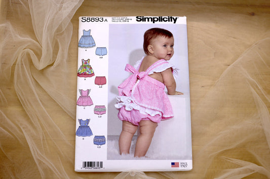 Simplicity 8893 Babies Pinafores