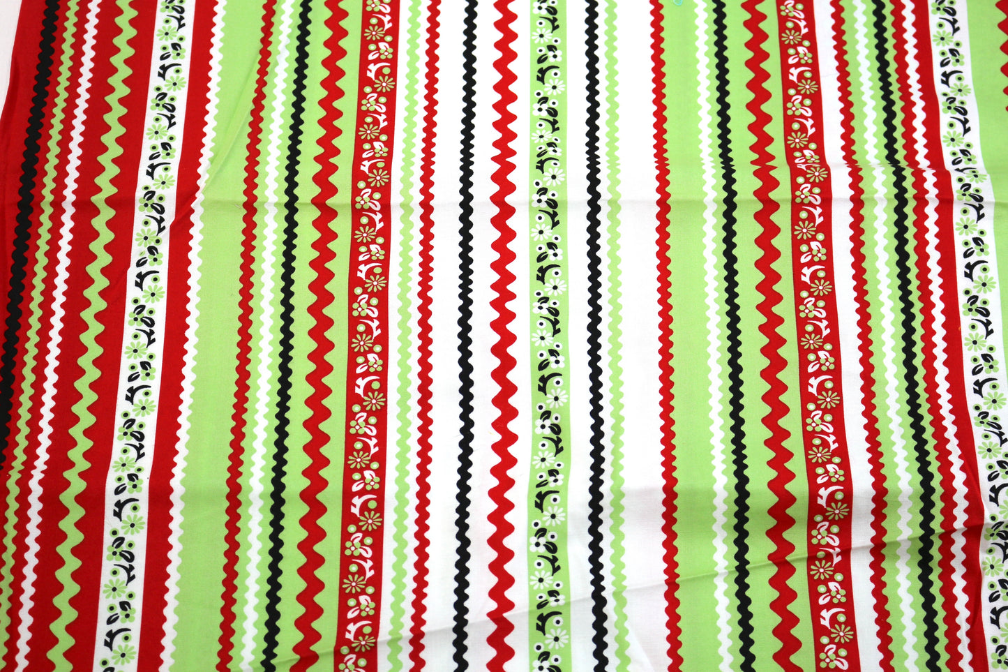 Ric Rac Theme Cotton Fabric 45" x 1 yd