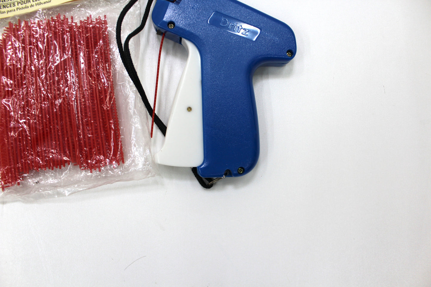 Dritz Quilters Basting Gun with Tacks