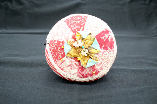 Beautiful Quilt Theme Pincushion