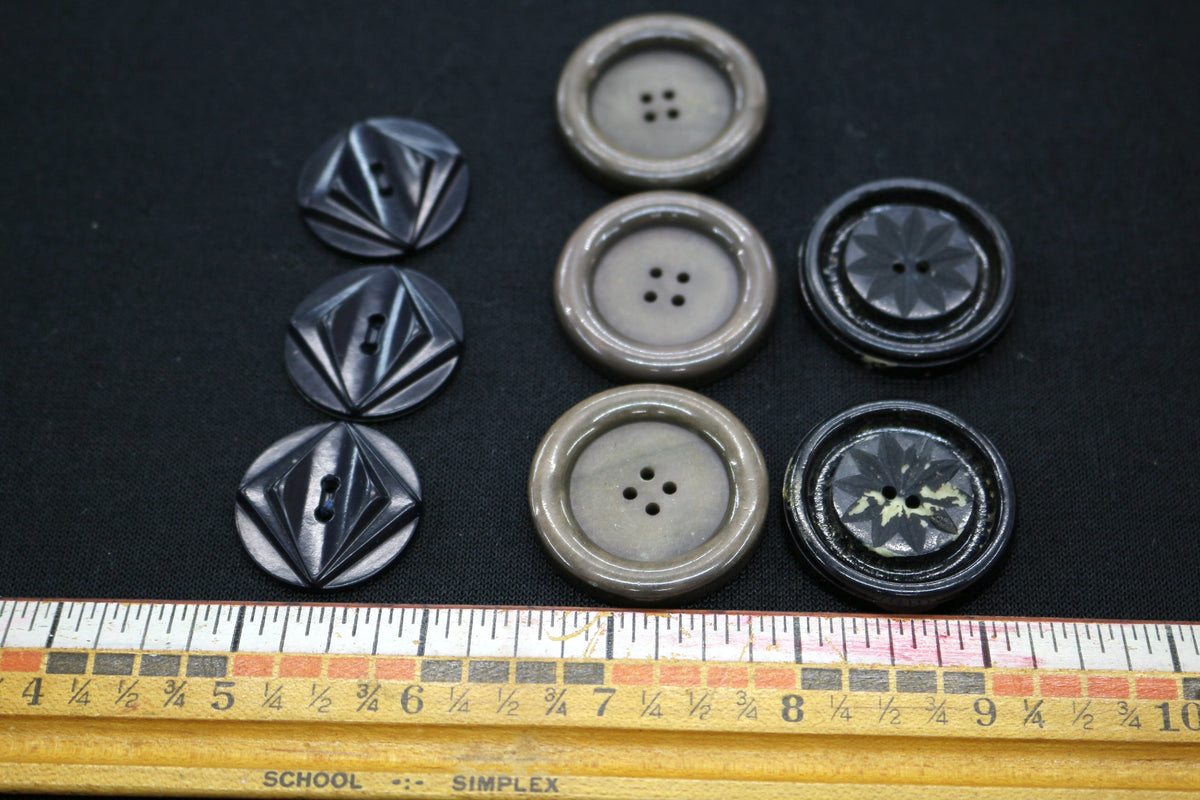 Mixed lot of Buttons