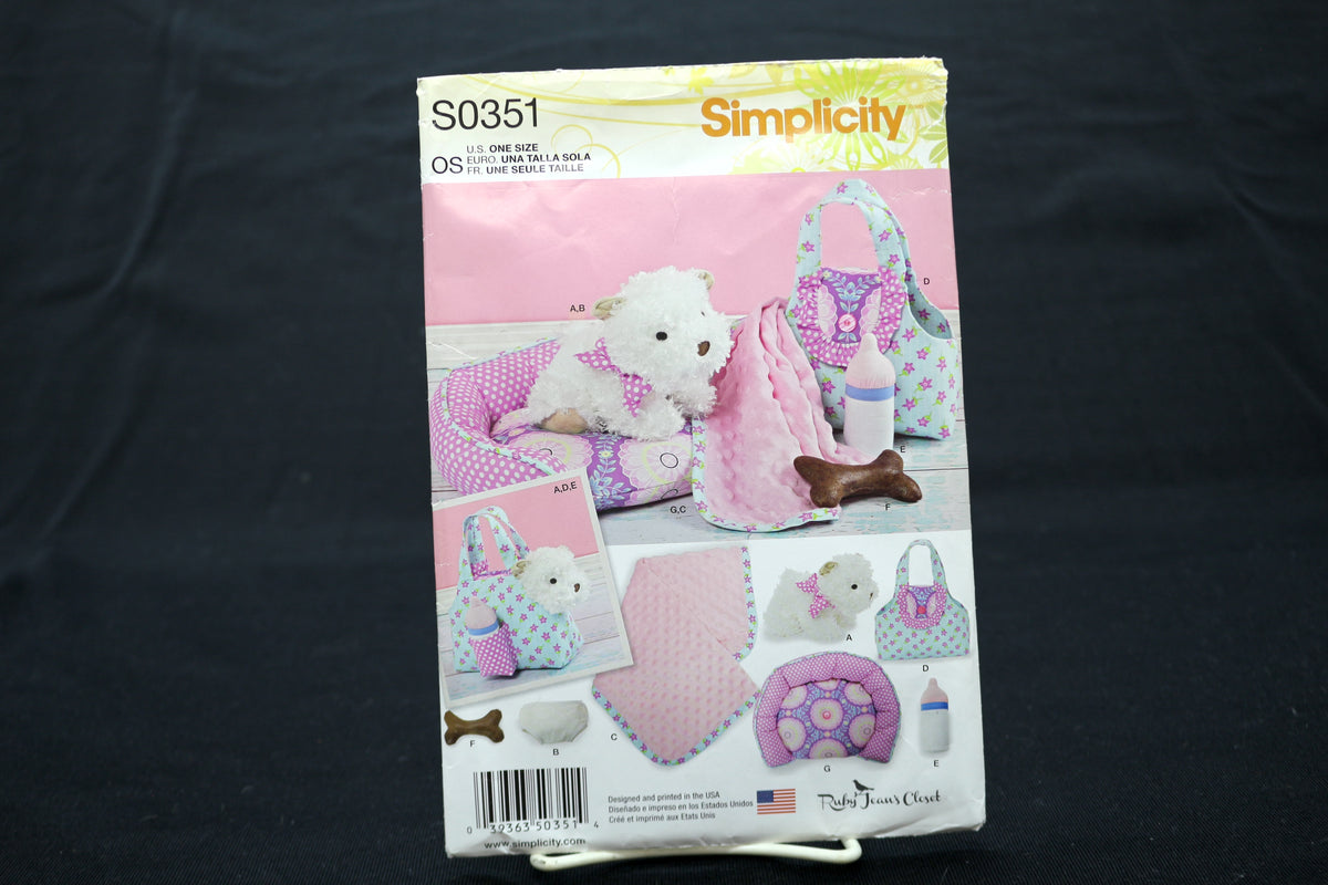 Simplicity 0351 Stuffed Puppy and Accessories Sewing Pattern