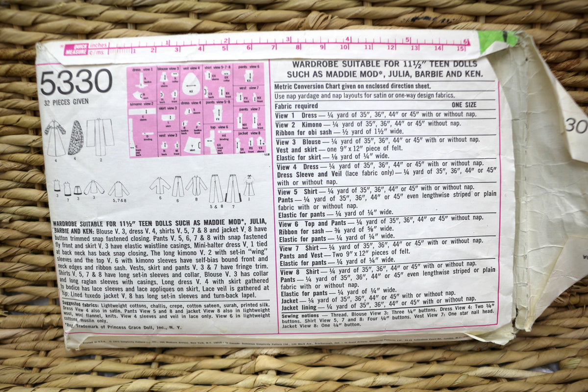 Simplicity 5330 Wardrobe for 11.5" Doll Sewing Pattern