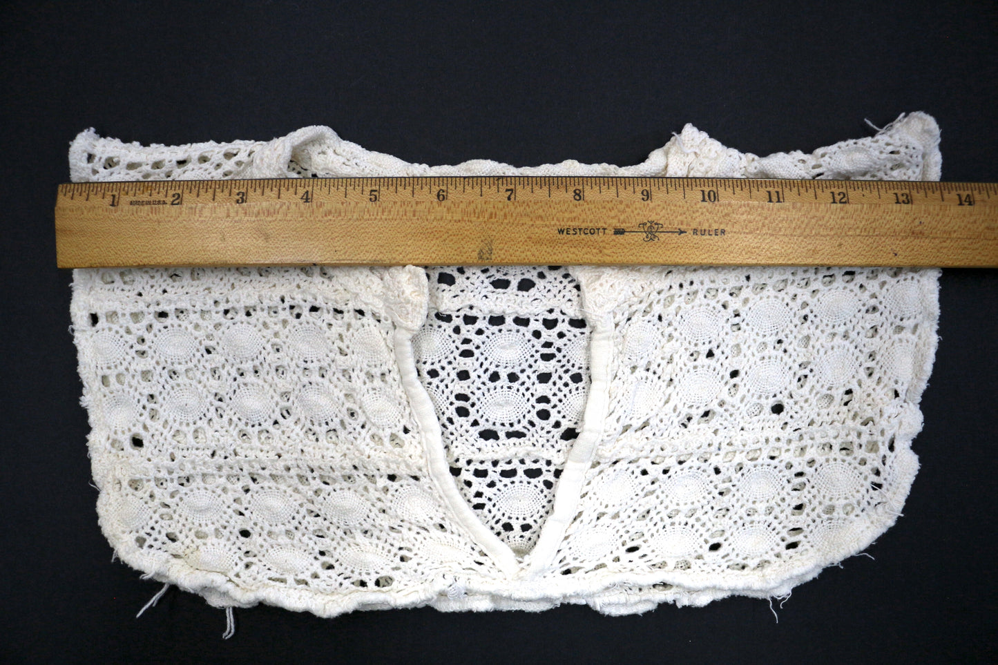Vintage White Cotton Crocheted Collar