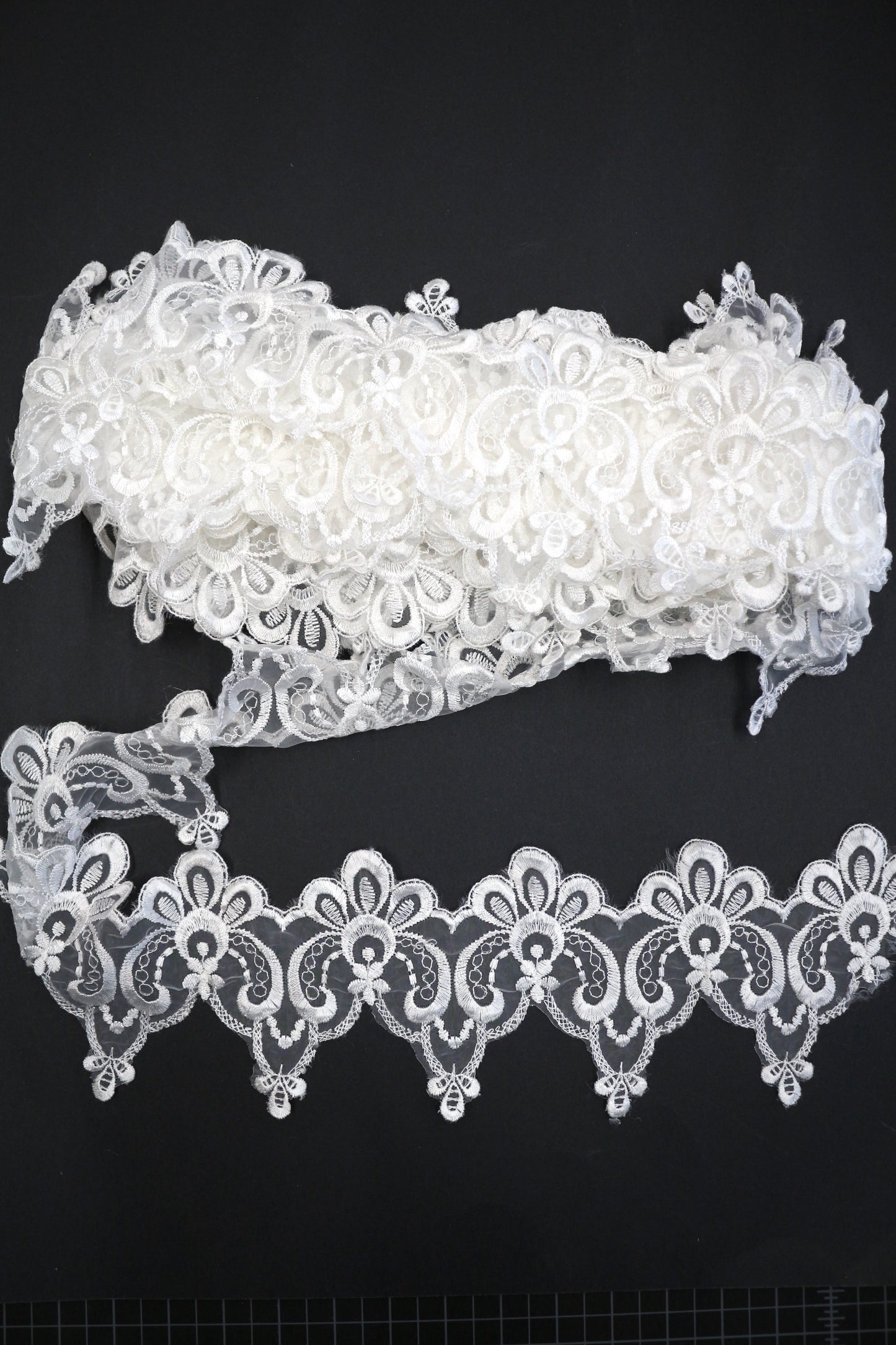 5" White Detailed Lace Sewing Trim